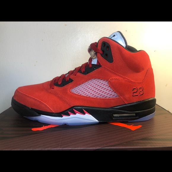 ⚠️SOLD⚠️Air Jordan 5 Retro “Raging Bull” - Picture 4 of 10